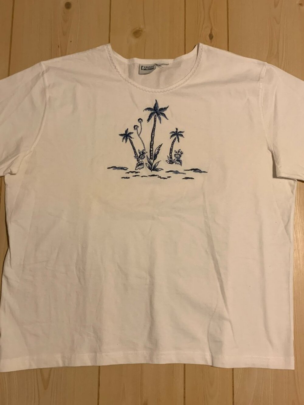 Vintage 90s Capacity Embroidered Palm Trees Beach Ocean Surf Island T-Shirt XXL